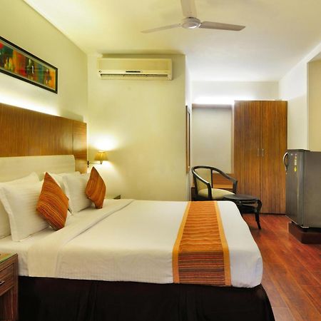 Crossroads Hotel Gurgaon Luaran gambar