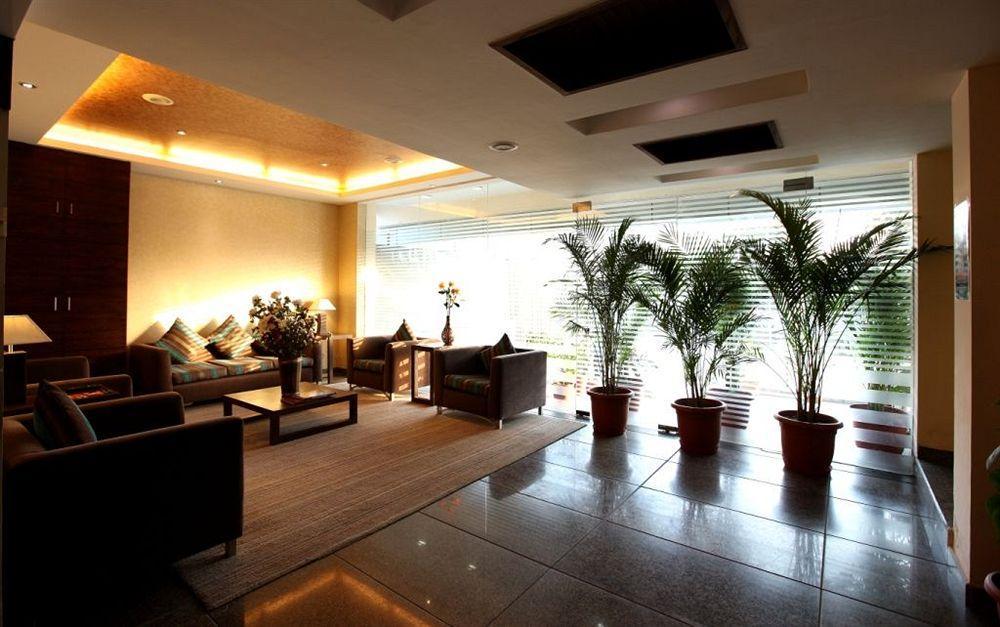 Crossroads Hotel Gurgaon Luaran gambar