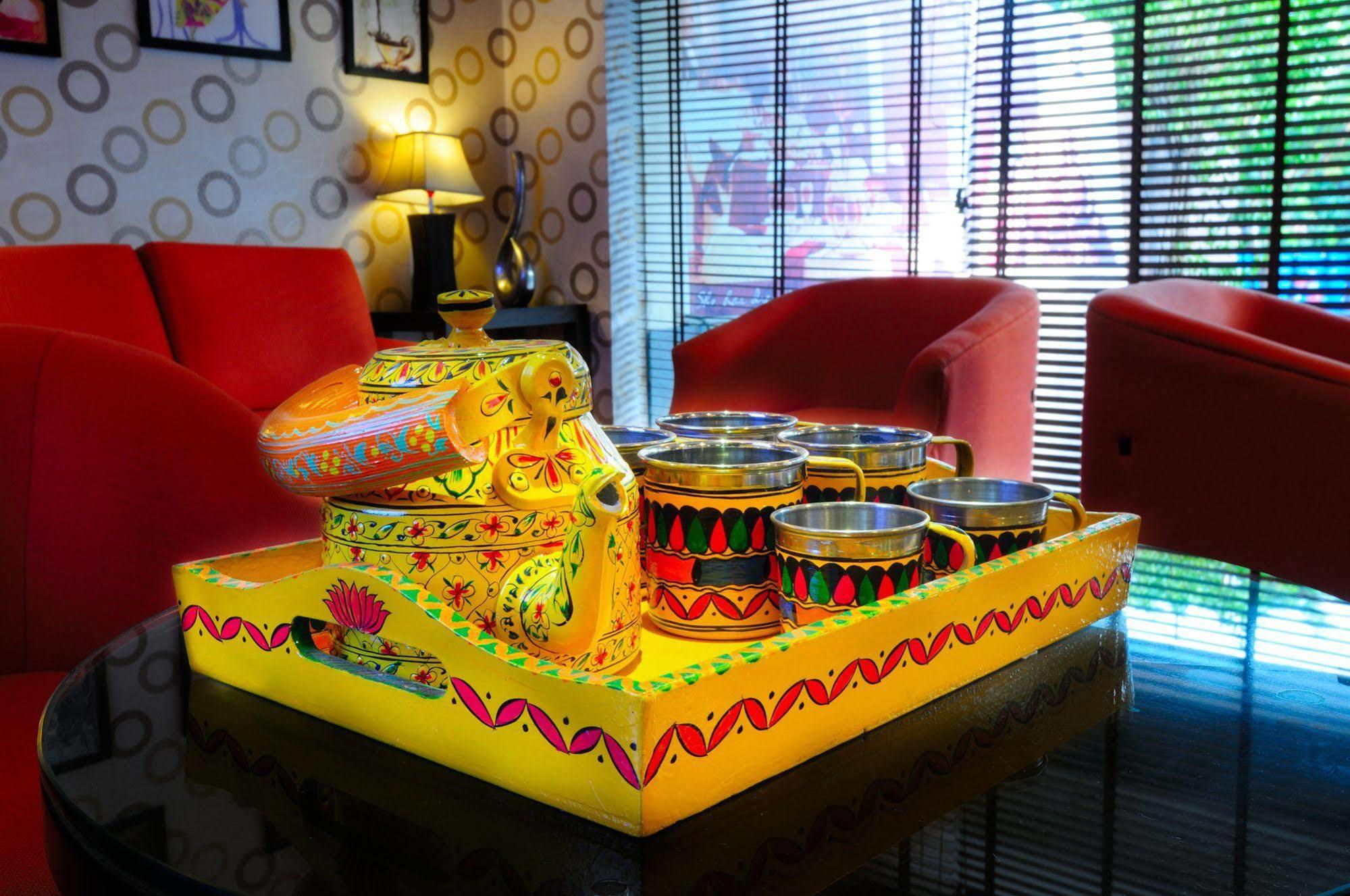 Crossroads Hotel Gurgaon Luaran gambar